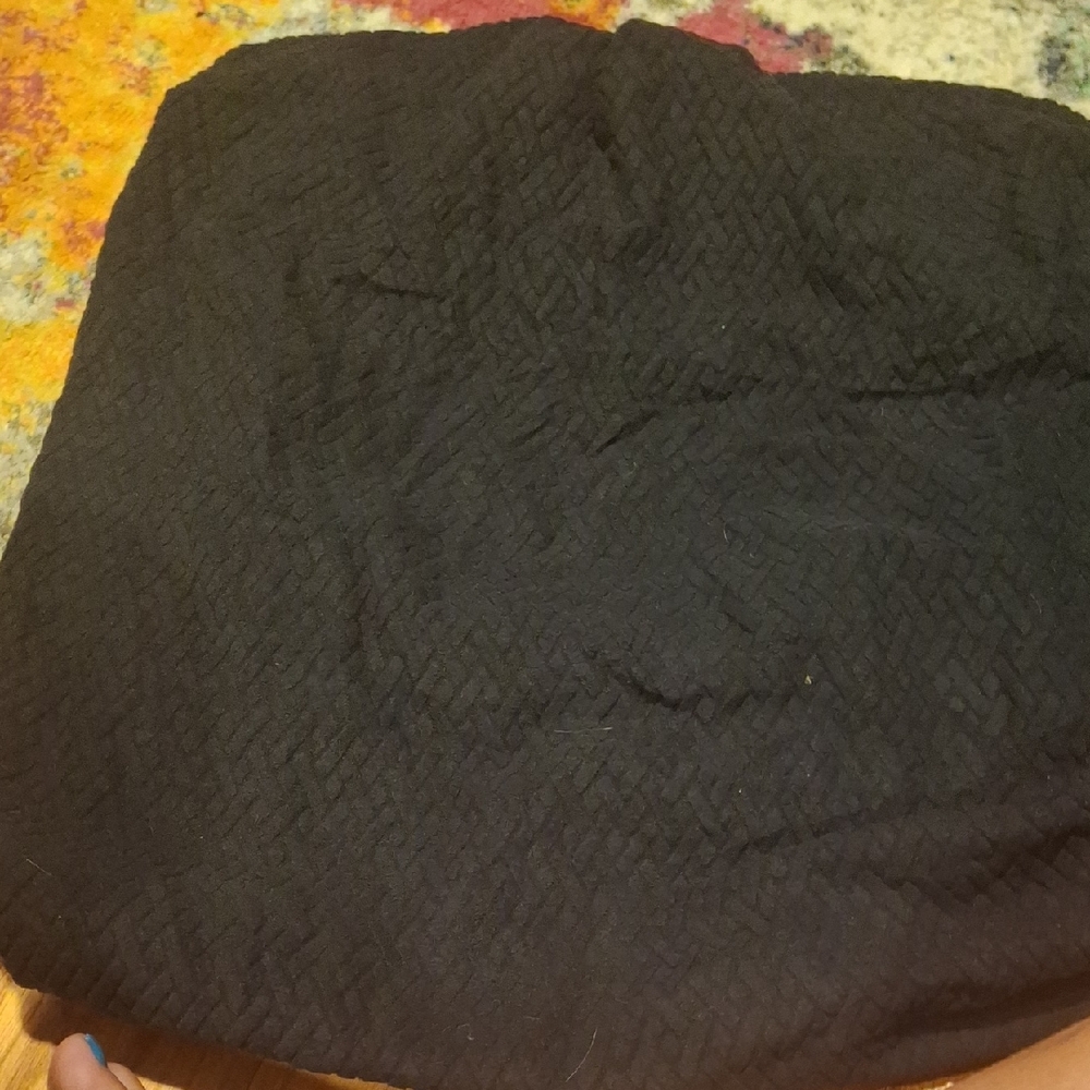 Chic Black Textured Skirt